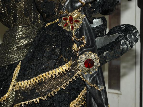 particolare del costume.jpg